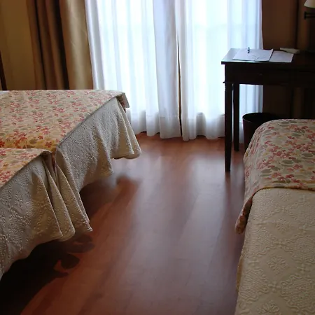 Bufon De Arenillas 3*