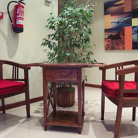 酒店 Bufon De Arenillas 3*